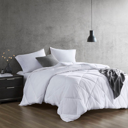Cooling Touch Oversized Down Alternative Comforter - White