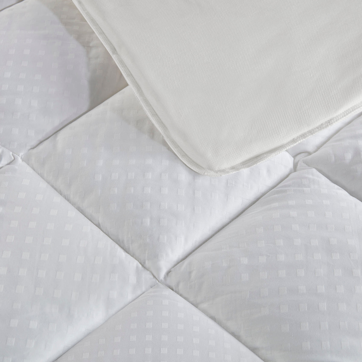 Signature Dobby Cotton Waterproof Mattress Pad - White