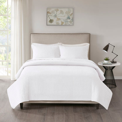 Otto 3 Piece Reversible Quilt Set - White