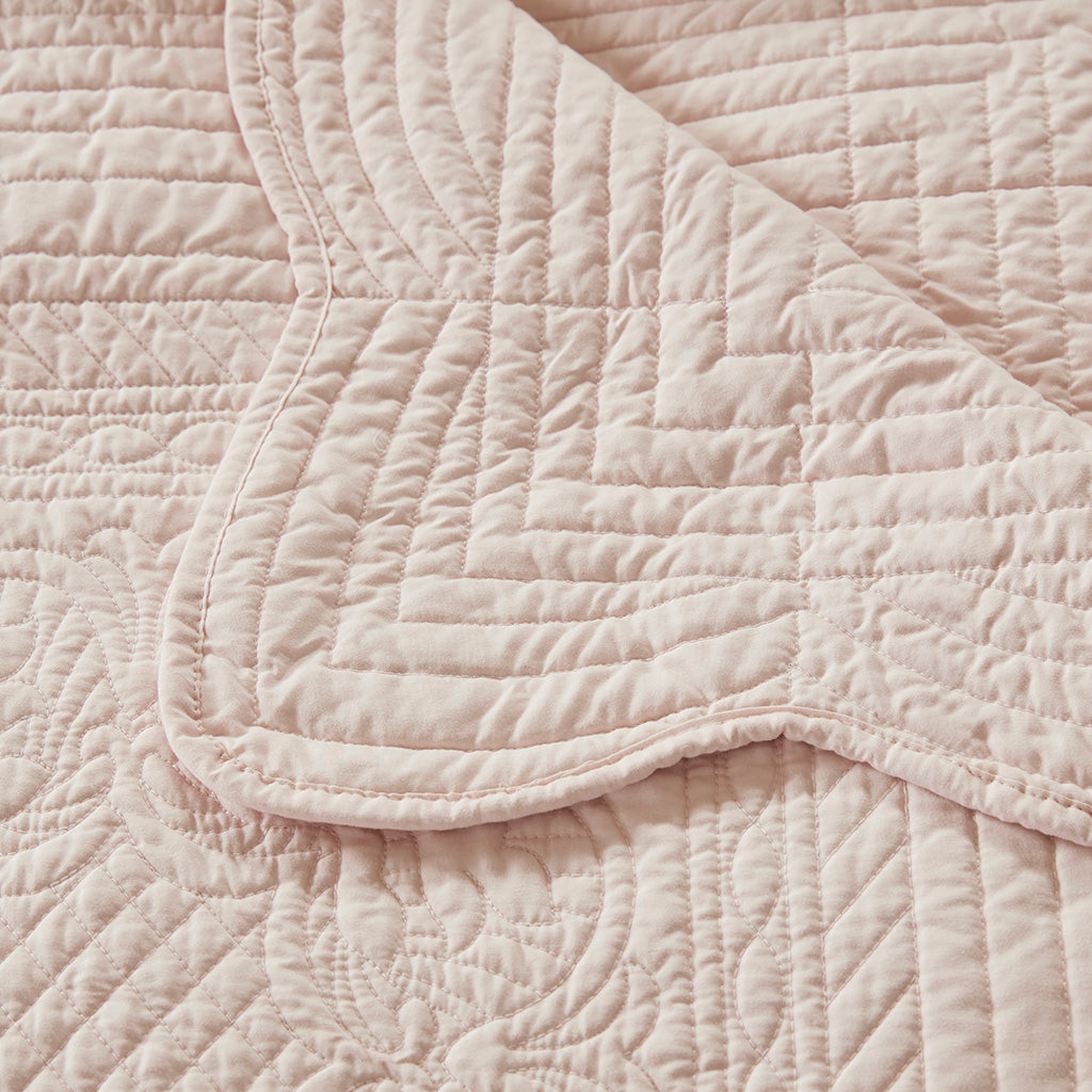 Tuscany Oversized Quilted Throw with Scalloped Edges - Blush