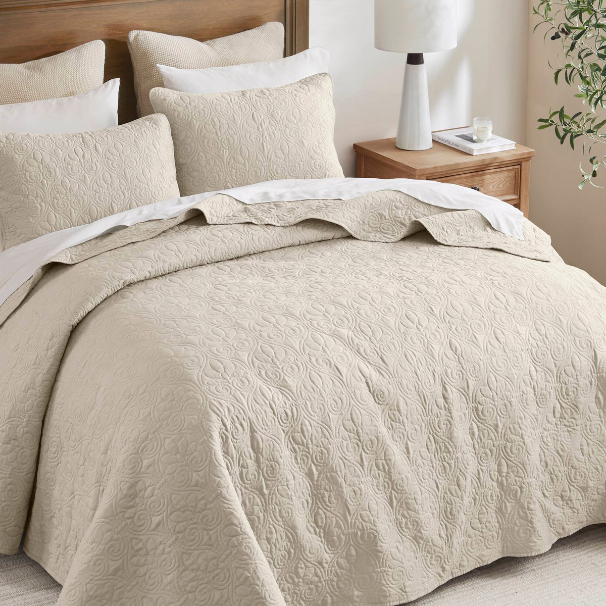 Quebec Reversible Bedspread Set - Cream
