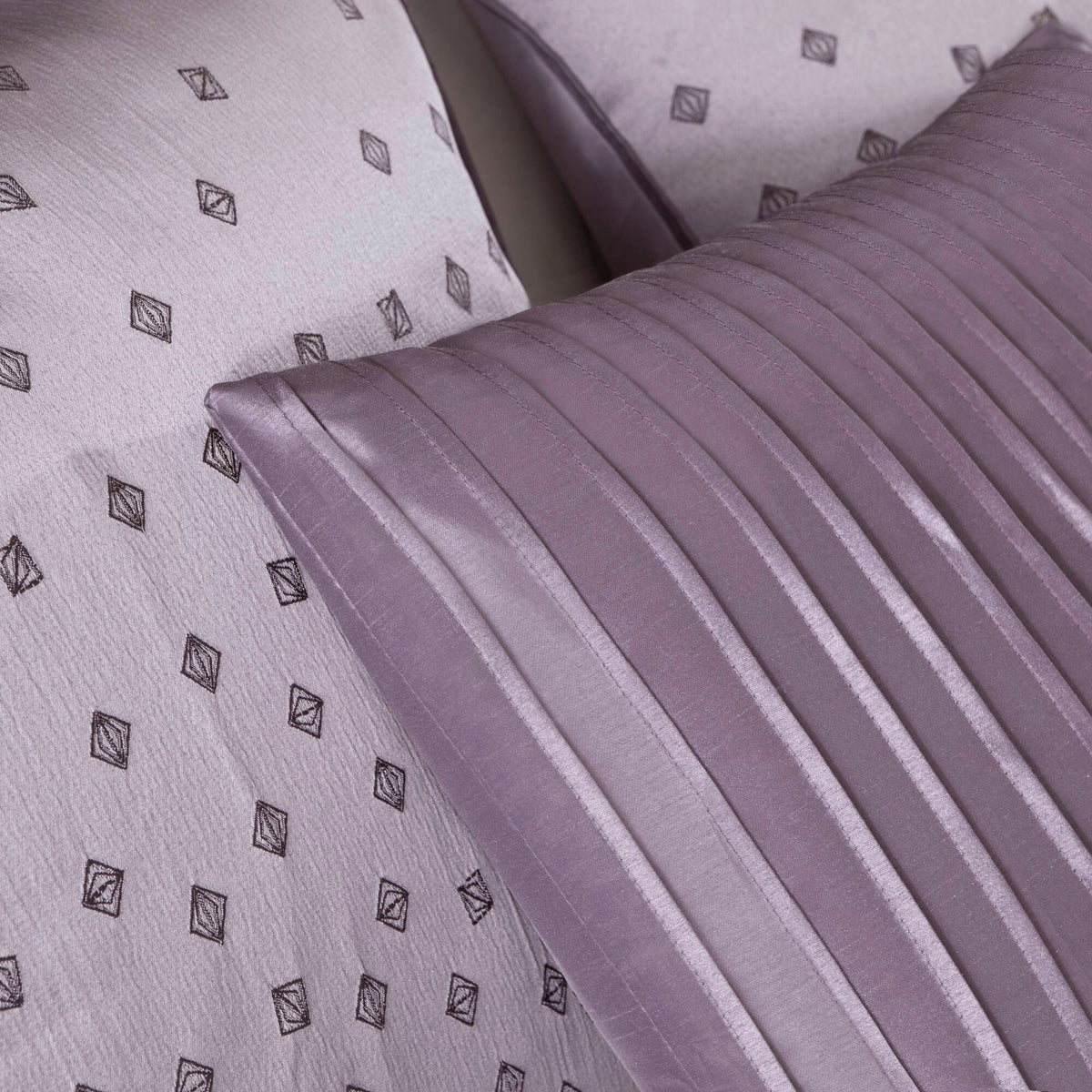 Biloxi 6 Piece Jaquard Duvet Cover Set - Purple