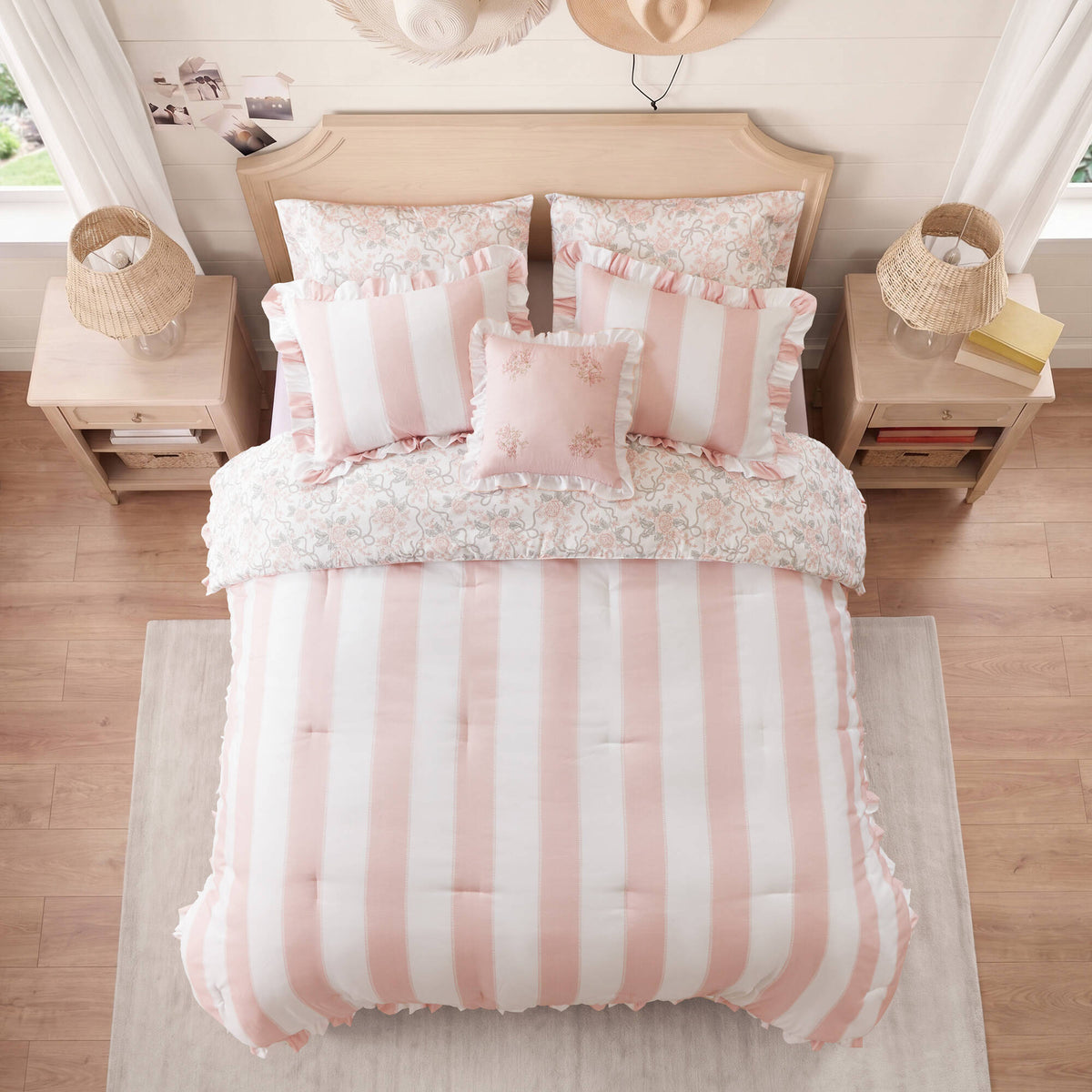 Lara Comforter Set - Pink