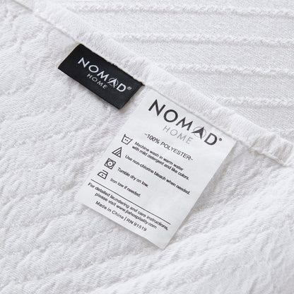 Jacquard Essential Lark Coverlet - White