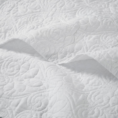 Quebec Oversized Quilted Throw - White